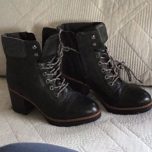 Naturalizer chunky bootie